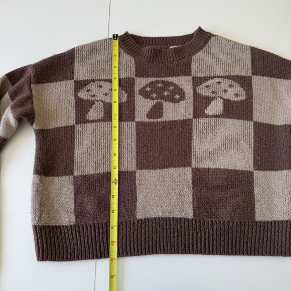 No Boundaries Checkered Mushroom Sweater Juniors Size S 3-5 - Picture 7 of 8